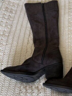 Born Boots, Dark Gray Suede, Size 5.5, Preowned excellent Condition